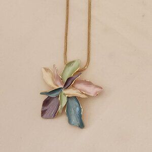 Beautiful multi color floral necklace pastel shades gold tone costume NIP